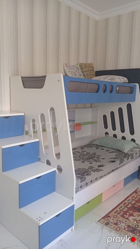 Ikimertebeli çarpayı 250azn. Matraslar var. Boy 1.70 sm Uzunluq 2 m — Bakı
