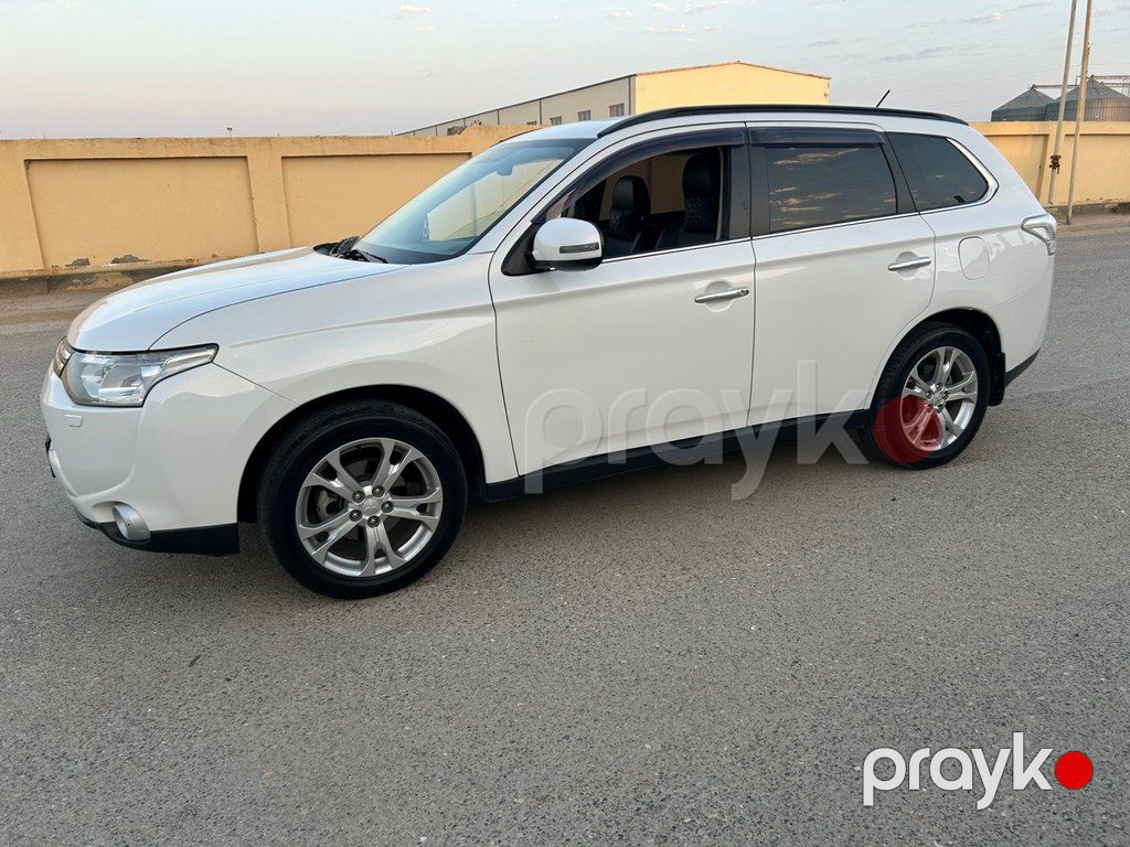 Mitsubishi Outlander, 2.4 L, 2015 il, 157 000 km — Avtomobillər, Bakı (4)