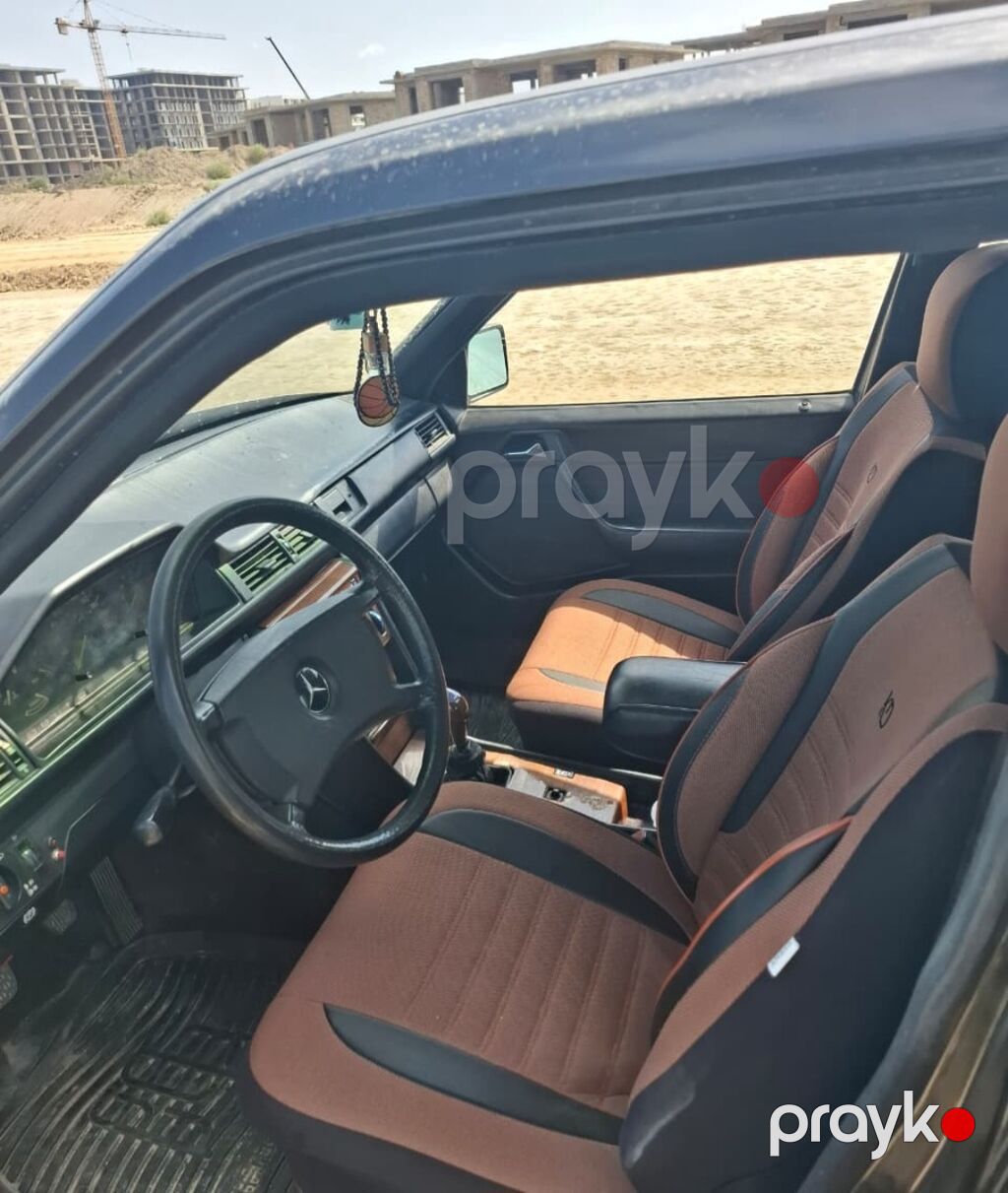 Mercedes-Benz E 300: 2 l 1988 il Sedan — Avtomobillər, Bakı (4)