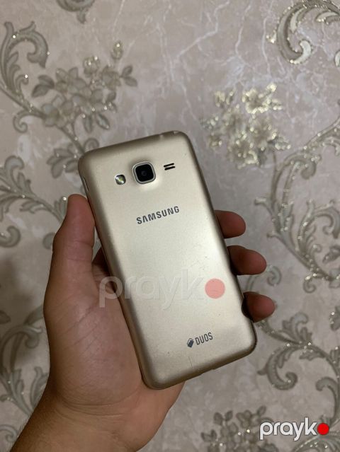 Samsung Galaxy J3 2016, 8 GB, rəng - Qızılı, Sensor, İki sim kartlı — Sumqayıt