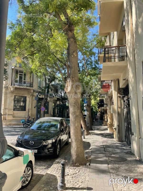 Satılır 3 otaqlı Bina evi menzil (Köhnə tikili), 100 m², Səbail rayonu — Mənzil, Bakı (10)