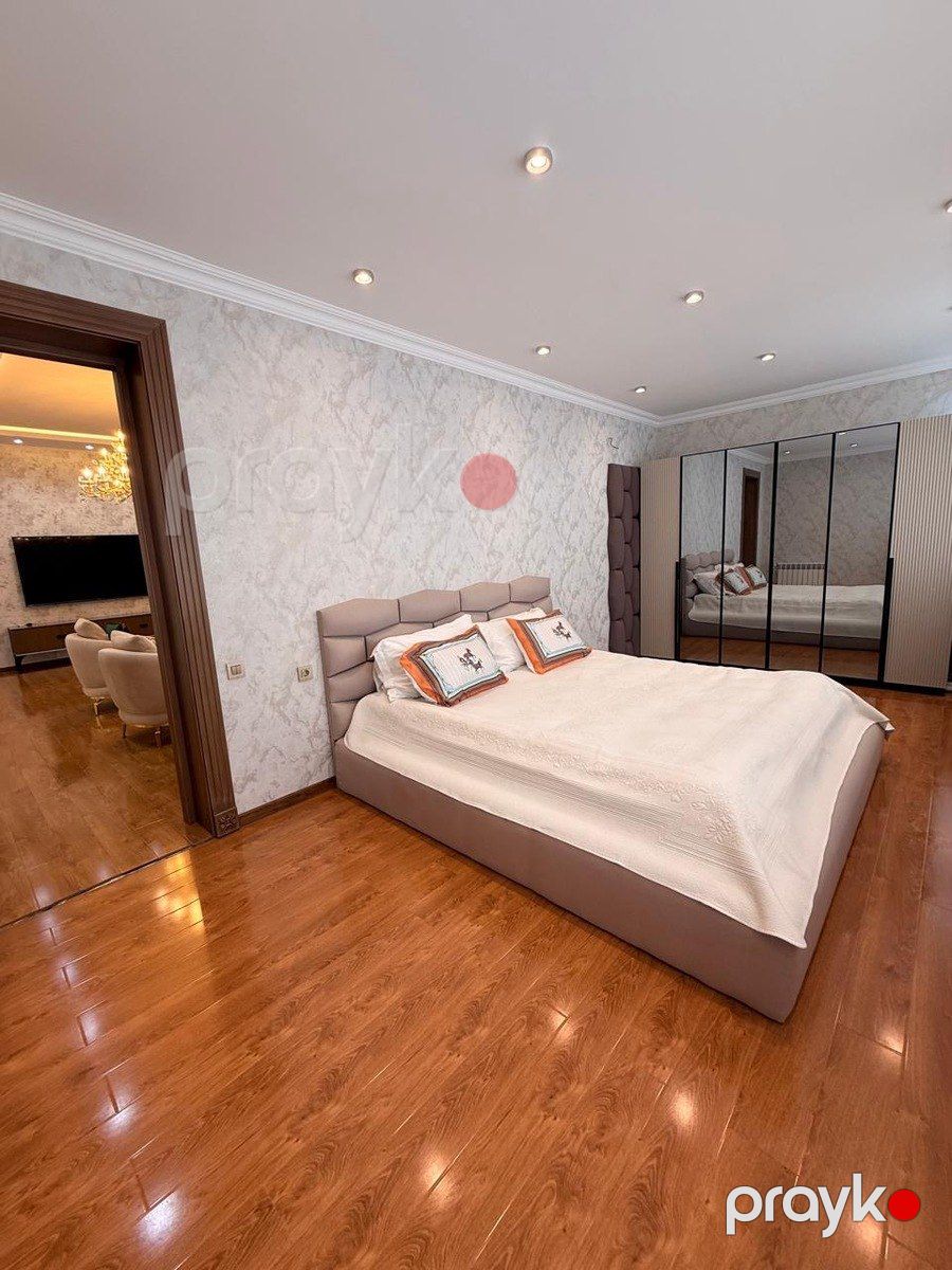 İcarəyə verilir 5 otaqlı yeni tikili 240 m² — Mənzil, Bakı (9)