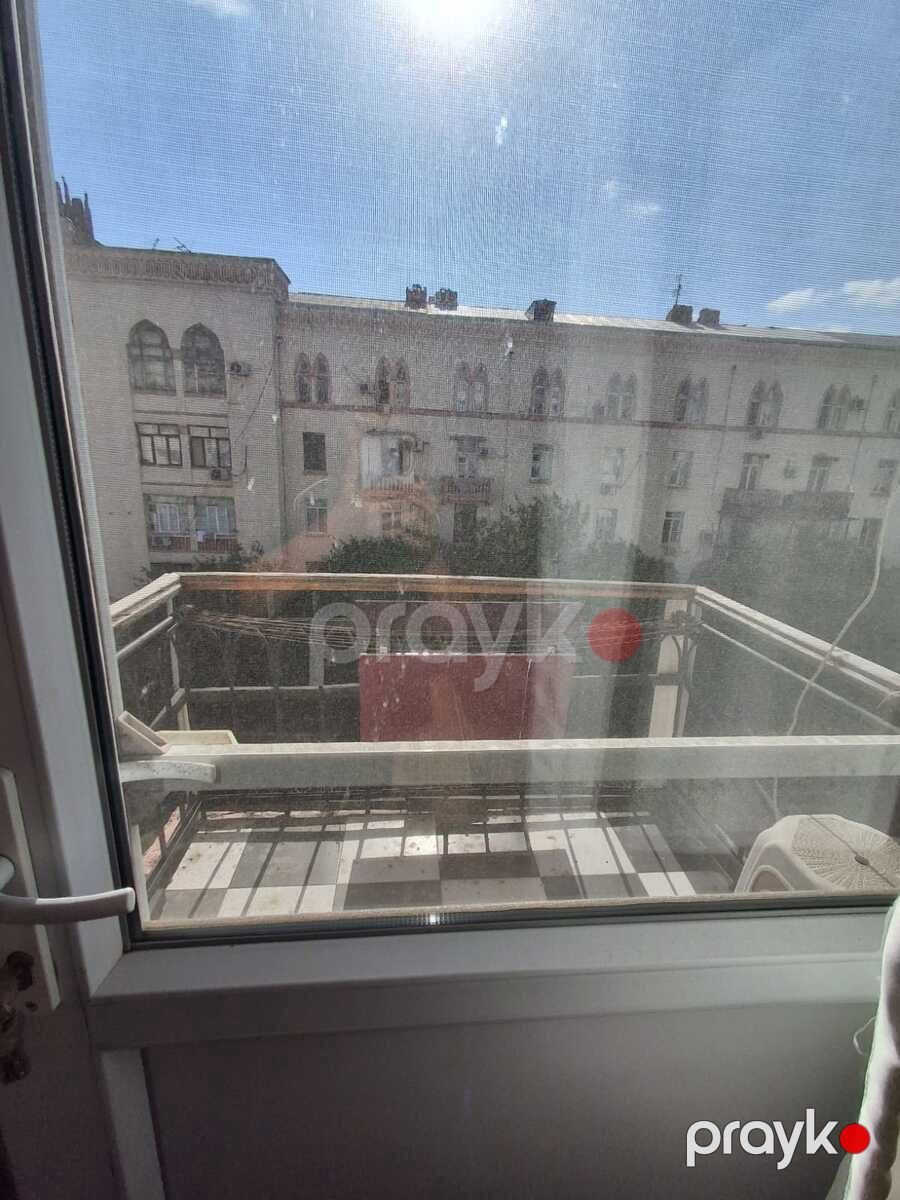 Satılır 2 otaqlı köhnə tikili 55 m² — Mənzil, Bakı (8)