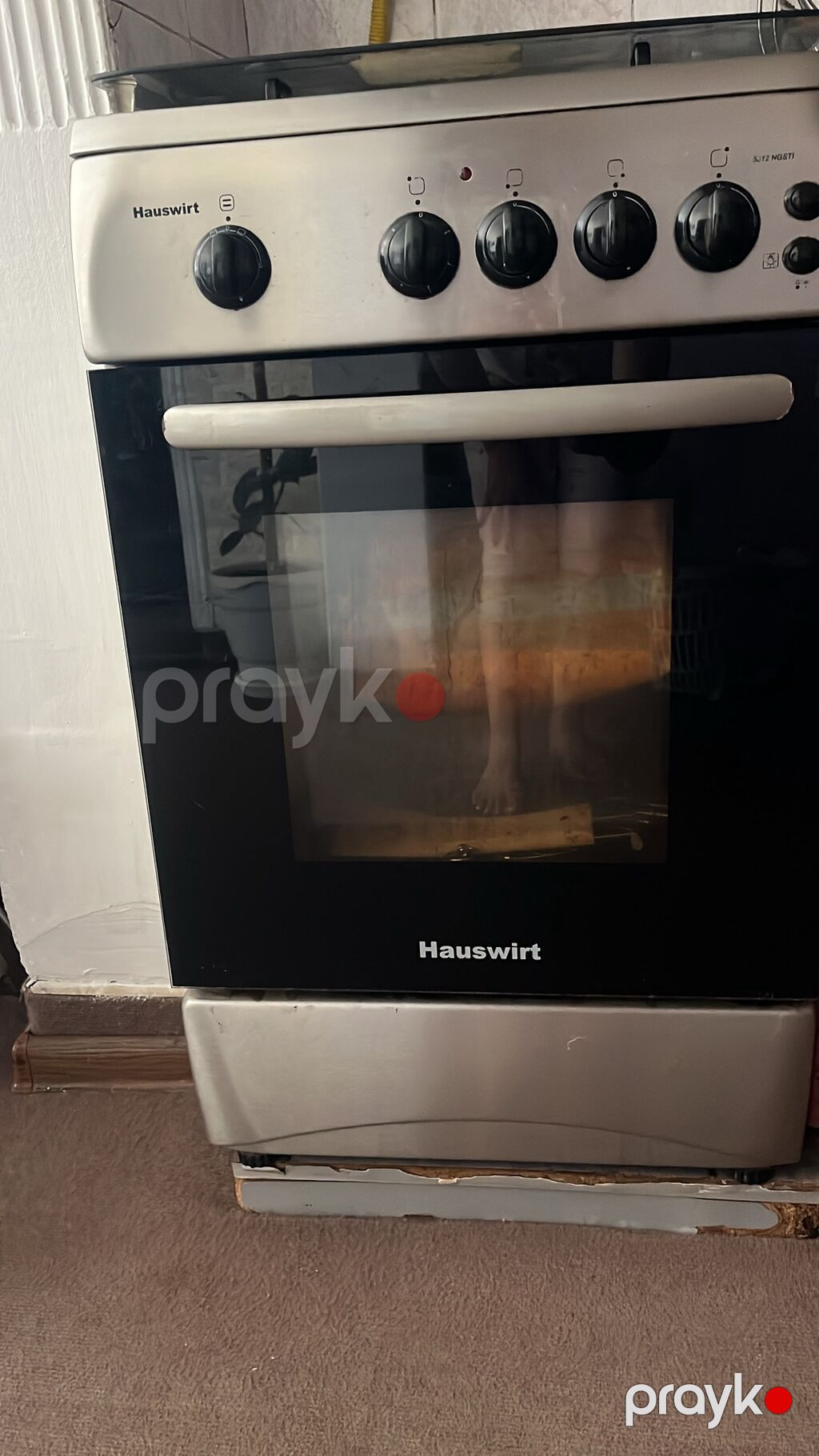 Qaz plitesi Tam islekdi Qiymet 40 azn Unvan babek pr Ziko — Plitələr, Bakı (2)