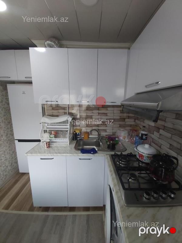 Satılır 2 otaqlı Bina evi menzil (Köhnə tikili), 50 m², 3-cü mikrorayon — Mənzil, Sumqayıt (10)