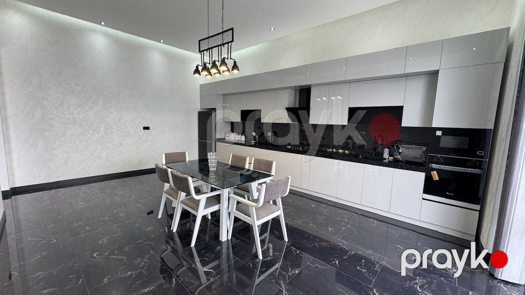 Satılır 4 otaqlı həyət evi/bağ evi 220 m² — Ev, villa, Bakı (12)