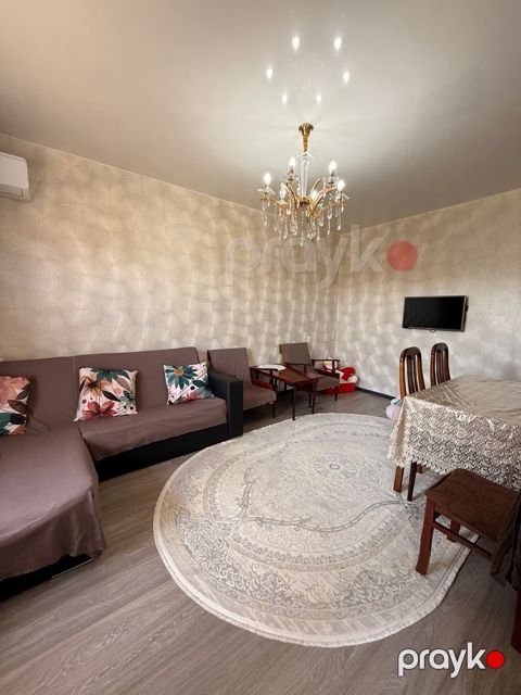 Həyət evi, Binə qəs — Bakı