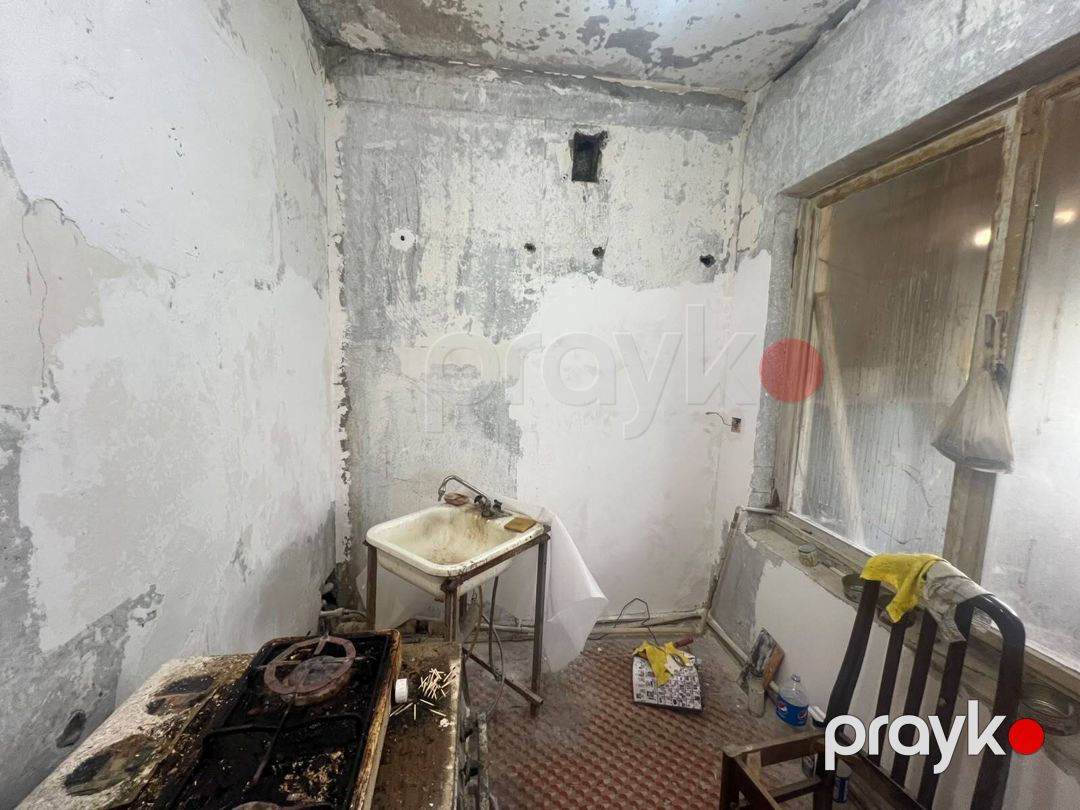 Satılır 2 otaqlı köhnə tikili 60 m² — Mənzil, Bakı (5)
