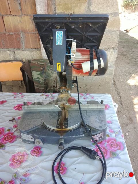 Elektrik kəsici dəzgah – kombinə olunmuş “mitre” və stolüstü dairəvi