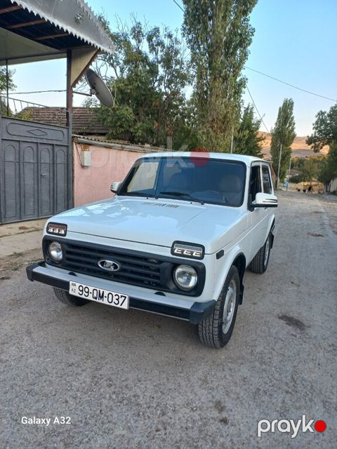 Lada (VAZ) Niva, 1.7 L, 2012 il, 380 000 km — Qobustan