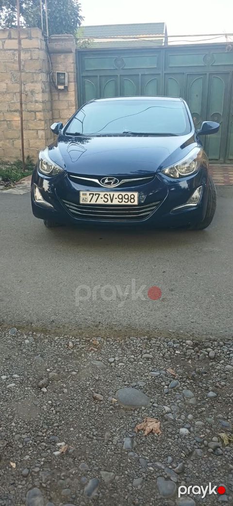 Hyundai Elantra: 1.8 l 2014 il Sedan — Bərdə