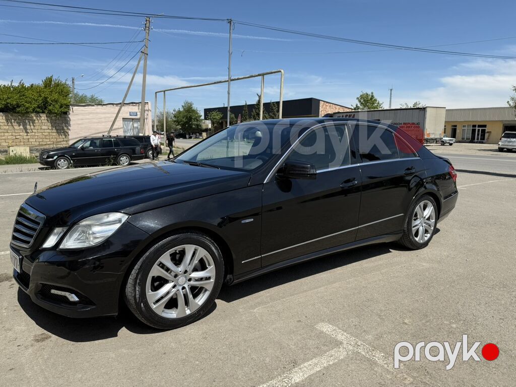 Mercedes-Benz E 200: 1.8 l 2009 il Sedan — Avtomobillər, Bakı (2)