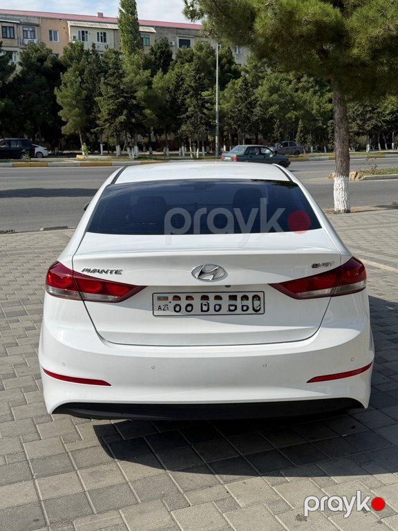 Hyundai Avante, 1.6 L, 2017 il, 164 550 km — Avtomobillər, Bakı (6)