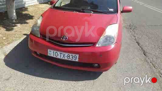 Toyota Prius icarəsi — Avtomobil icarəsi, Bakı (2)