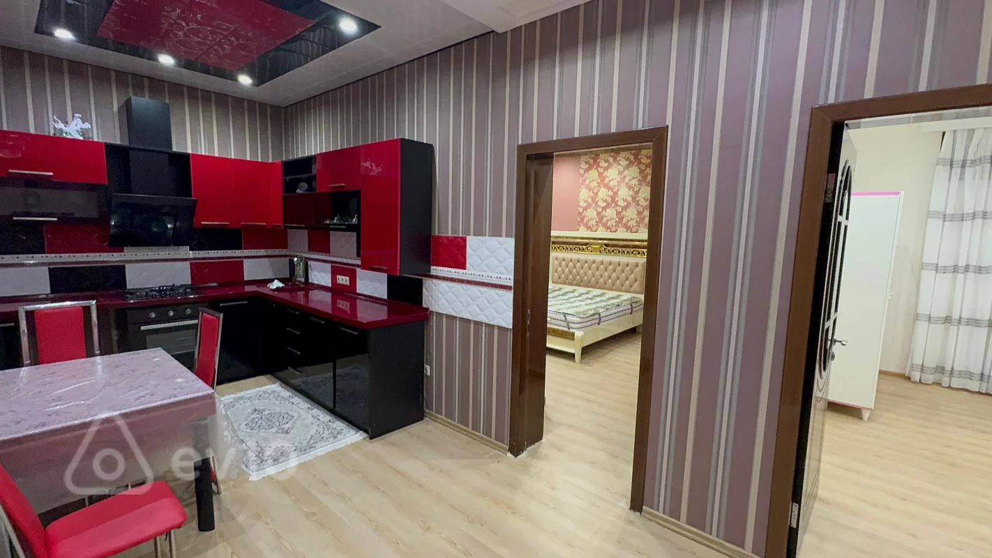 5 otaqlı həyət evi, 255 m², Saray qəsəbəsi — Ev, villa, Bakı (2)