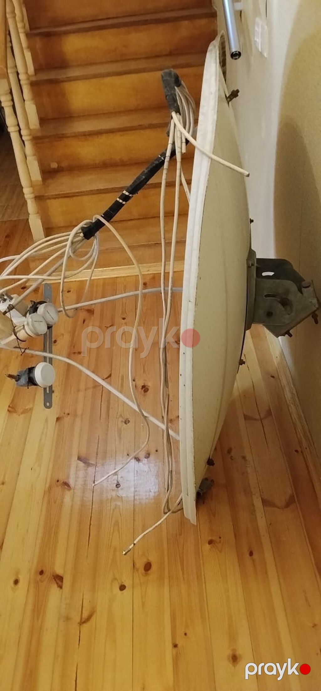 Ksosnu tarelkası satılır işlək vəziyyətdədir.Peyk antenası komplekti — Antenalar, Bakı (2)