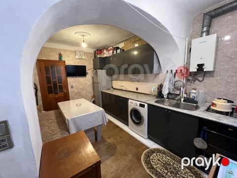 Satılır 3 otaqlı köhnə tikili 65 m² — Bakı