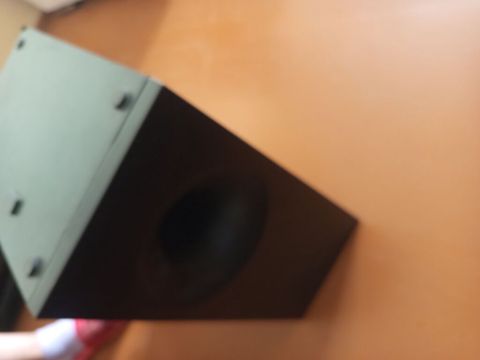 İdeal vəziyyətdə ev ucun sinema sistemidi — Video kabellər və adapterlər
