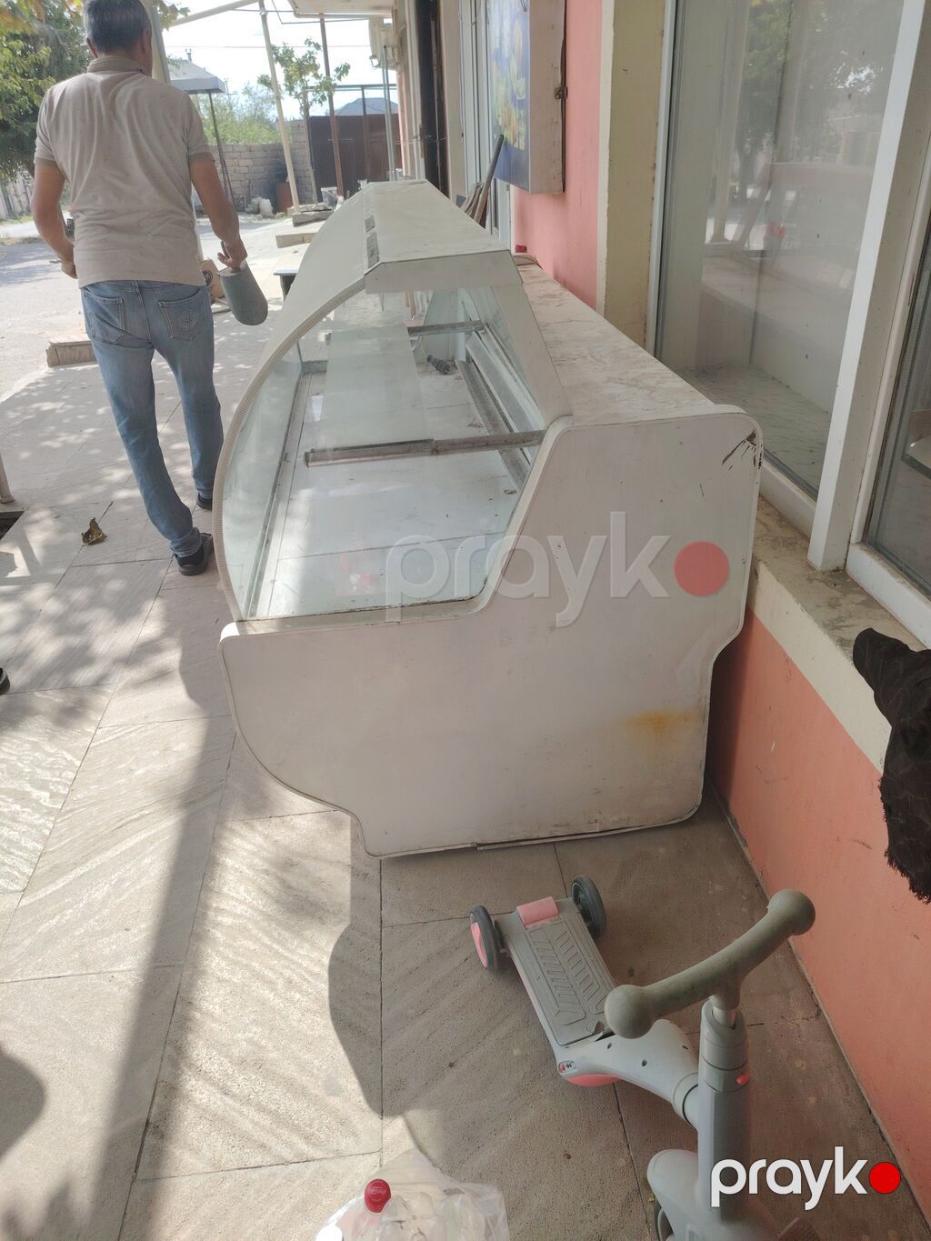 Soyuduculu vitrin – mağaza/kafe üçün - Tip: ön şüşəli, qabarıq — Soyuq vitrini, Digah (2)