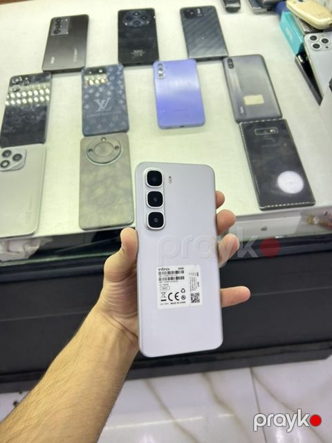 Infinix Hot 60 Pro+, 256 GB, rəng - Gümüşü, Sensor — Gəncə