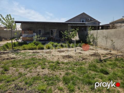 Satılır 4 otaqlı həyət evi/bağ evi 120 m² — Bakı