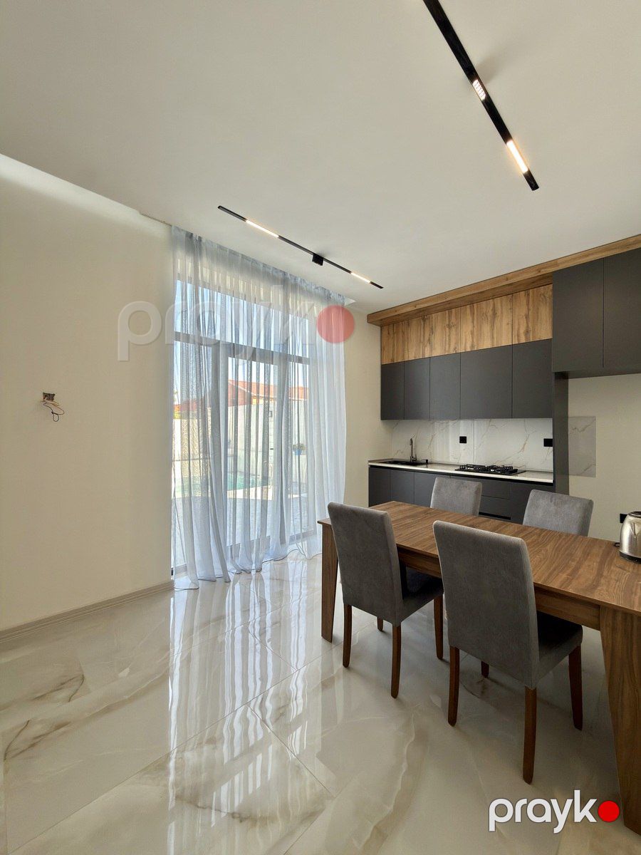 Satılır 5 otaqlı həyət evi/bağ evi 220 m² — Ev, villa, Bakı (8)
