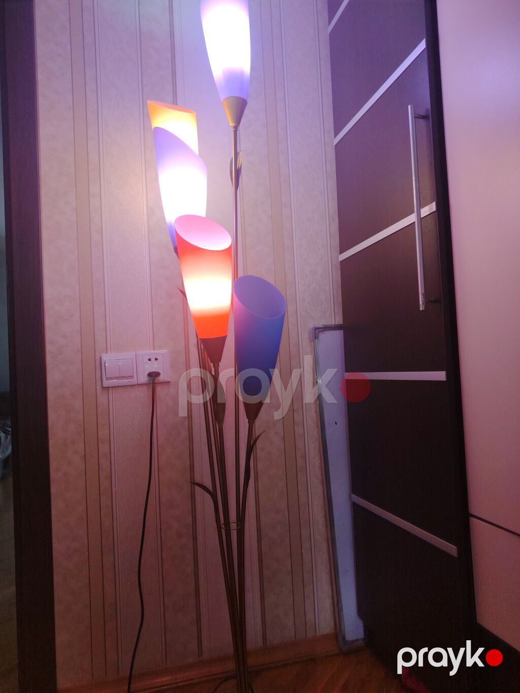 Rəngli döşəmə lampası – 5 plafonlu - Dizayn: Zərif metal (qızılı ton) — Döşəmə və stol lambaları, Sumqayıt (2)