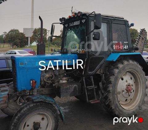 Belarus 80.1 traktor – səngər qazma (trencer) avadanlığı ilə - Model — Qobu
