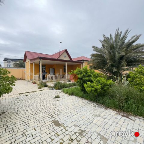 Satılır 4 otaqlı həyət evi/bağ evi 140 m² — Bakı