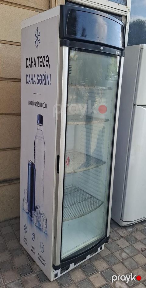 Uğur vitrin soyuducu satlir 450 azn Zemanet verlir çatdrlma var Unvan — Bakı