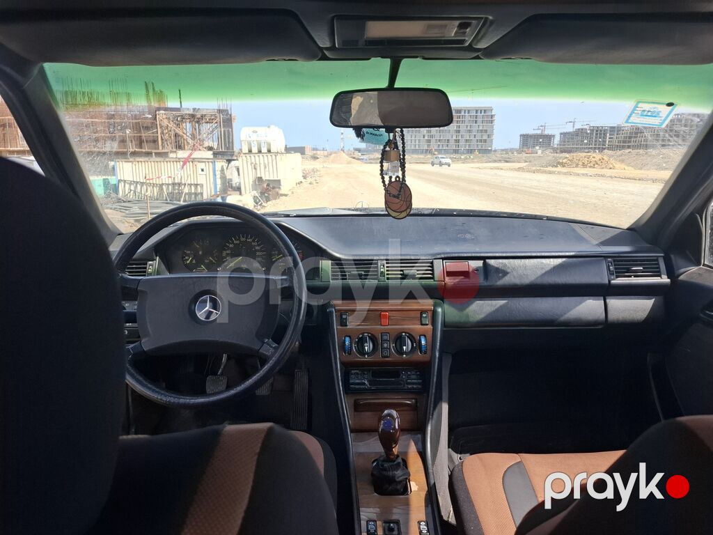 Mercedes-Benz E-Class: 3 l 1988 il Sedan — Avtomobillər, Digah (6)
