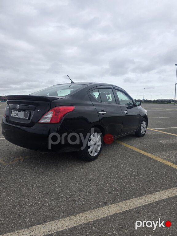 Nissan Versa, 1.6 L, 2016 il, 165 000 km — Avtomobillər, Bakı (2)
