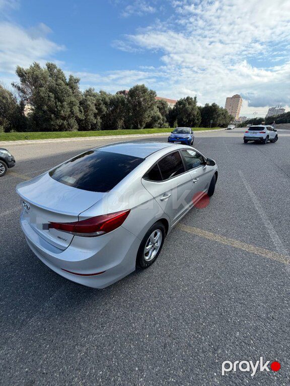 Hyundai Avante, 1.6 L, 2016 il, 193 414 km — Avtomobillər, Bakı (11)
