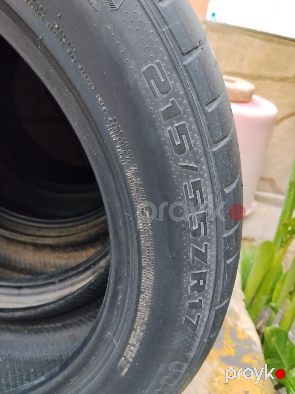 4 ədəd avtomobil şini - Ölçü: 215/55 ZR17 - Modellərdən birində yan — Şinlər, Masazır (4)