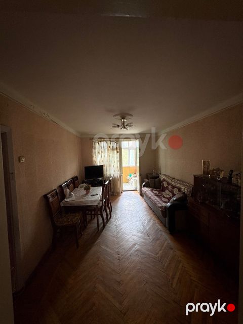 Villa, Azadlıq pr — Bakı