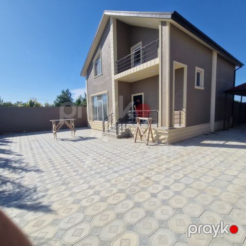Satılır 4 otaqlı həyət evi/bağ evi 130 m² — Bakı
