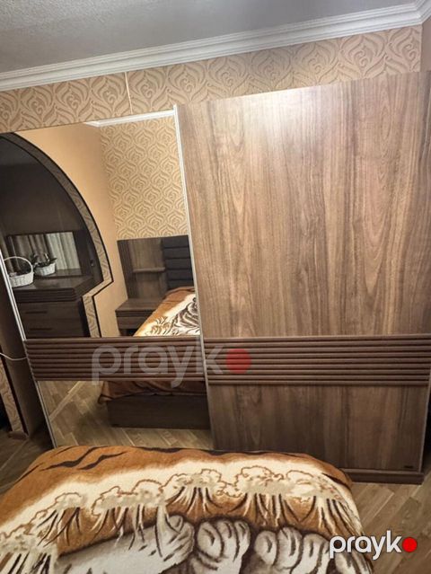 Yataq otağı dəsti Komplektin tərkibi: - Sürgülü qapılı qarderob – bir — Bakı