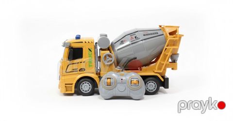 Radio ilə idarə olunan beton qarışdıran OP-522, sarı — Bakı