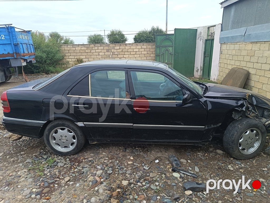Mercedes C 220, 2.2 L, 1995 il, 484 543 km — Avtomobillər, Saatlı (8)