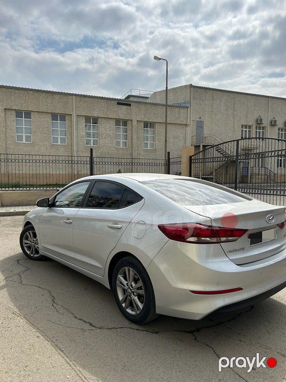 Hyundai Elantra, 1.6 L, 2016 il, 220 000 km — Avtomobillər, Gəncə (4)