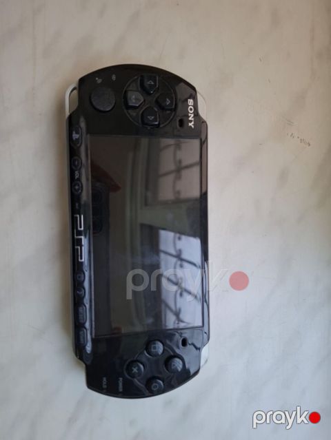 Sony psp 3001e madelidi tam işlekdi ve plombasi acilmayib Oyunlari — Digah