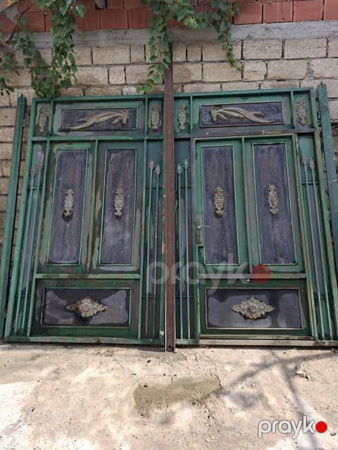 3ÜN 2.50 ƏLA Vəziyyətdə Metall darvaza dəsti - Material: tam metal — Mehdiabad