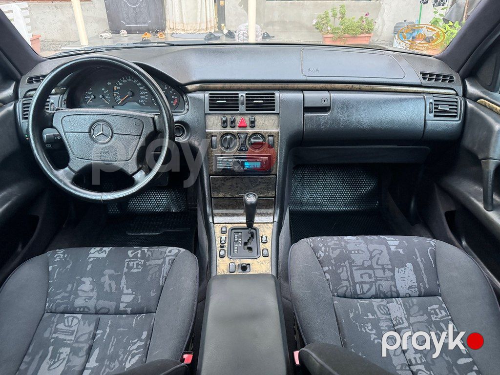 Mercedes E 240, 2.4 L, 1998 il, 325 465 km — Avtomobillər, Bakı (3)