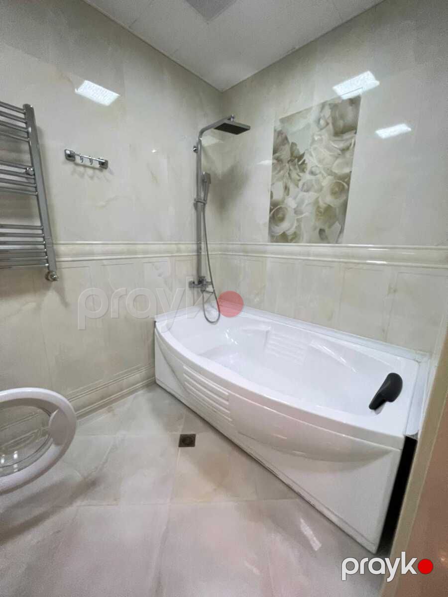 Satılır 3 otaqlı yeni tikili 130 m² — Mənzil, Bakı (8)