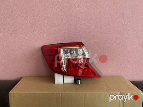 "Toyota Camry 2012" stop işığı — Bakı