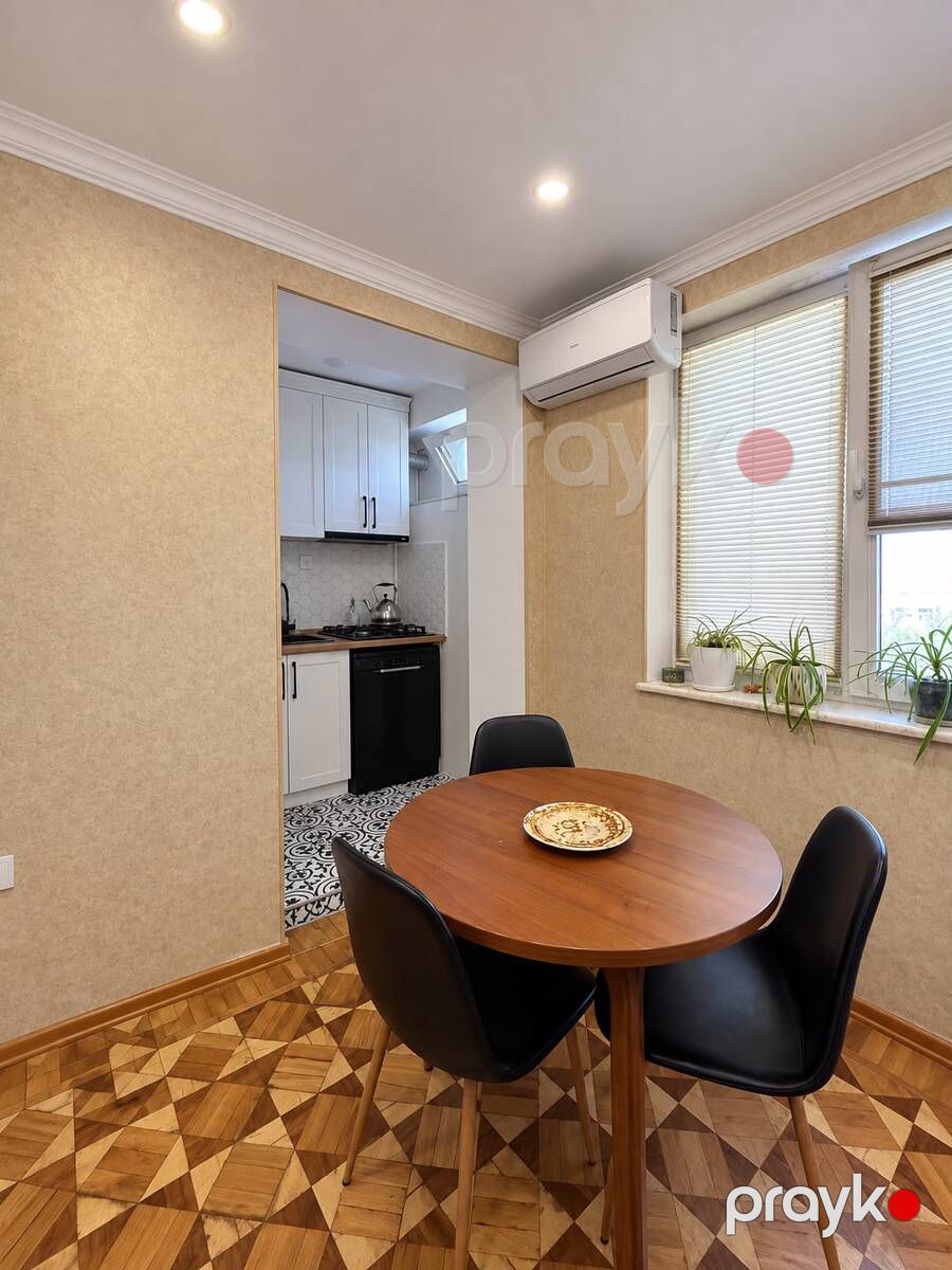 Satılır 5 otaqlı köhnə tikili 135 m² — Mənzil, Bakı (10)