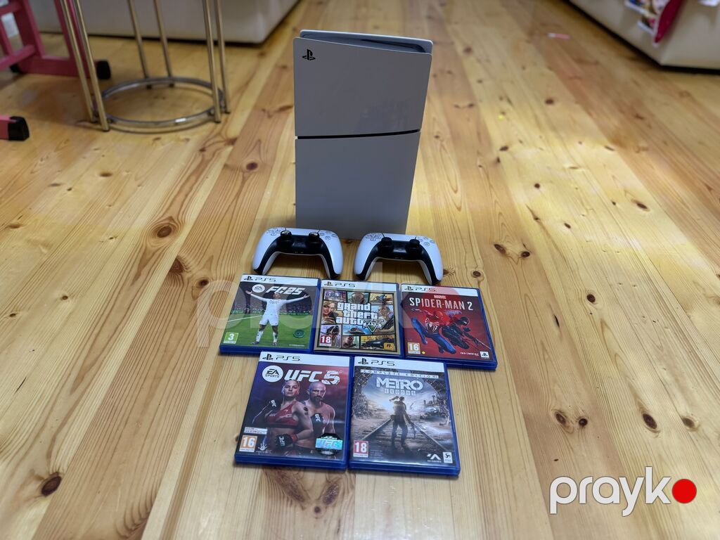 PlayStation 5 konsolu (optik disklə), 2 ədəd DualSense idarəetmə pultu — Oyun konsolları, Zərdab (3)