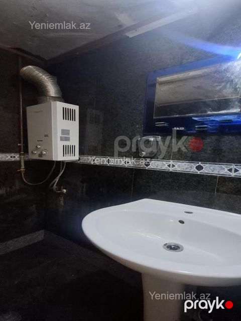 Satılır 3 otaqlı Bina evi menzil (Köhnə tikili), 72 m², 6-cı mikrorayon — Sumqayıt
