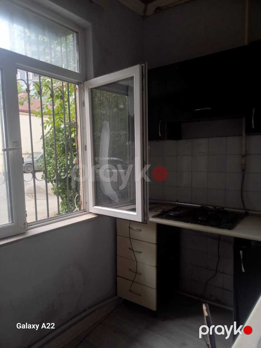 Satılır 2 otaqlı köhnə tikili 55 m² — Mənzil, Bakı (9)