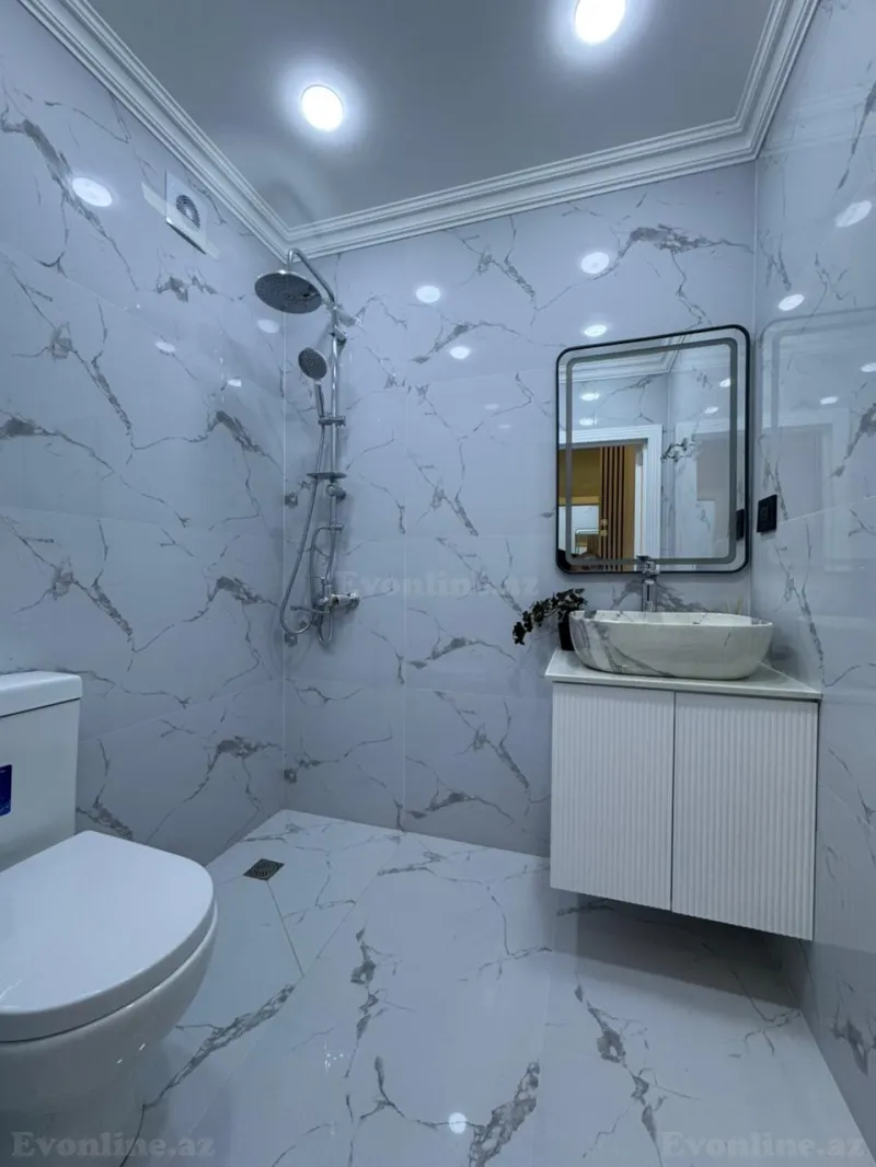 Satılır 2 otaqlı Mənzil Köhnə tikili 45 m² Bakı, Binəqədi r., Azadlıq prospekti m — Mənzil, Bakı (8)